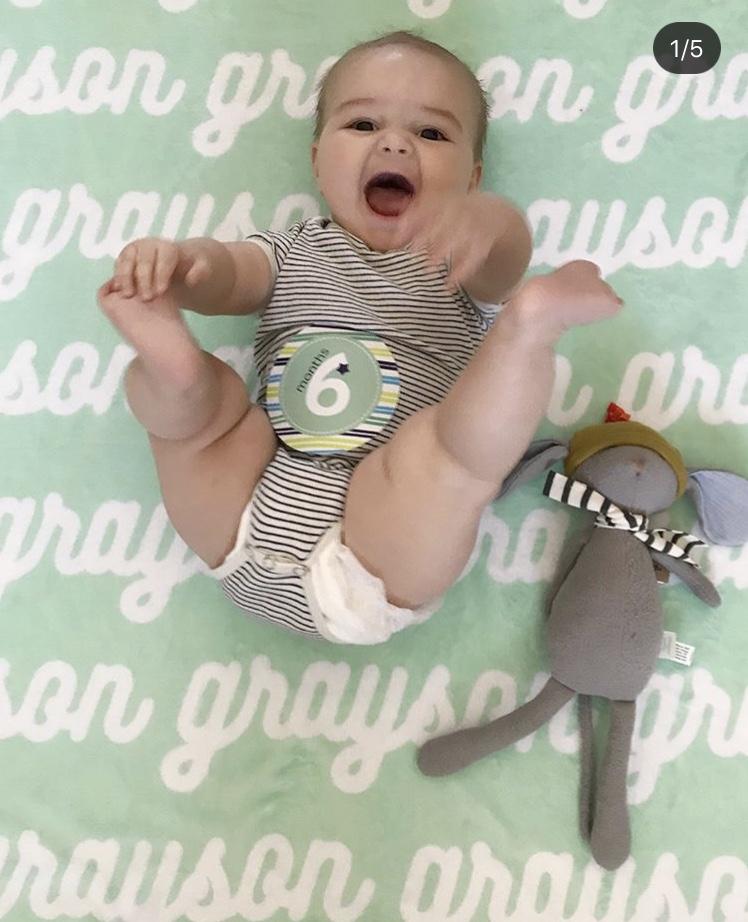 Cute and Creative Monthly Photos