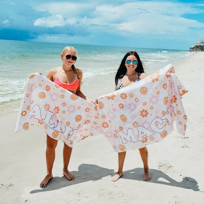 HAPPY DAISY PERSONALIZED PREMIUM TOWEL