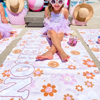 HAPPY DAISY PERSONALIZED PREMIUM TOWEL