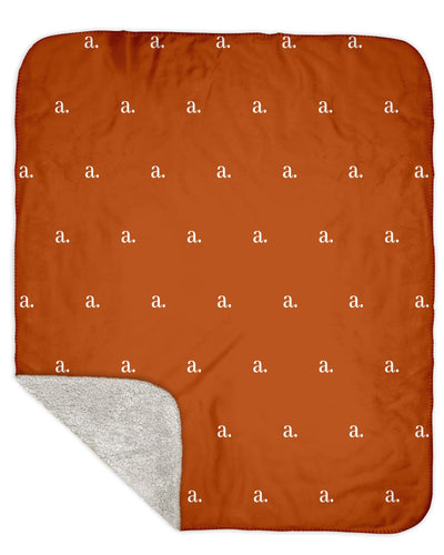 H3XHB Sherpa Back Simple Initial Monogram Blanket